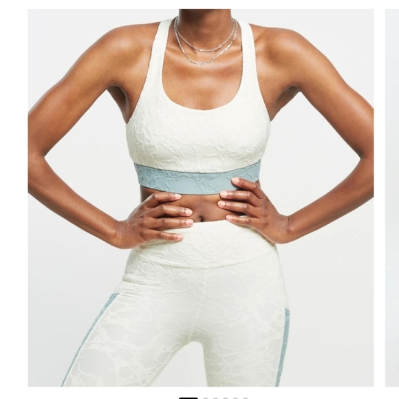 Sport bra - Picture 4 of 10